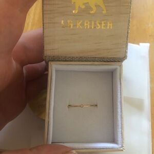 La Kaiser solo diamond ring